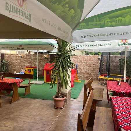 Stamatovi Family Hotel Поморие Экстерьер фото