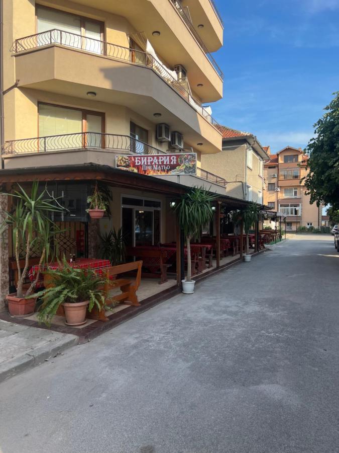 Stamatovi Family Hotel Поморие Экстерьер фото